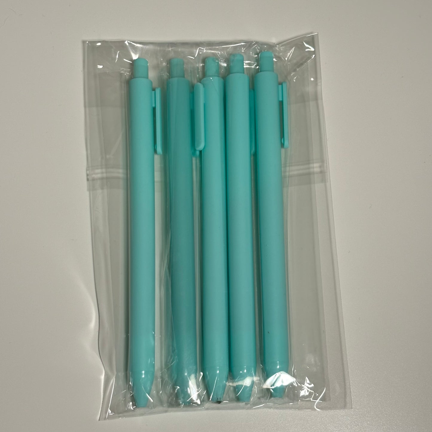 .Plastic Gel Pens - Read Description