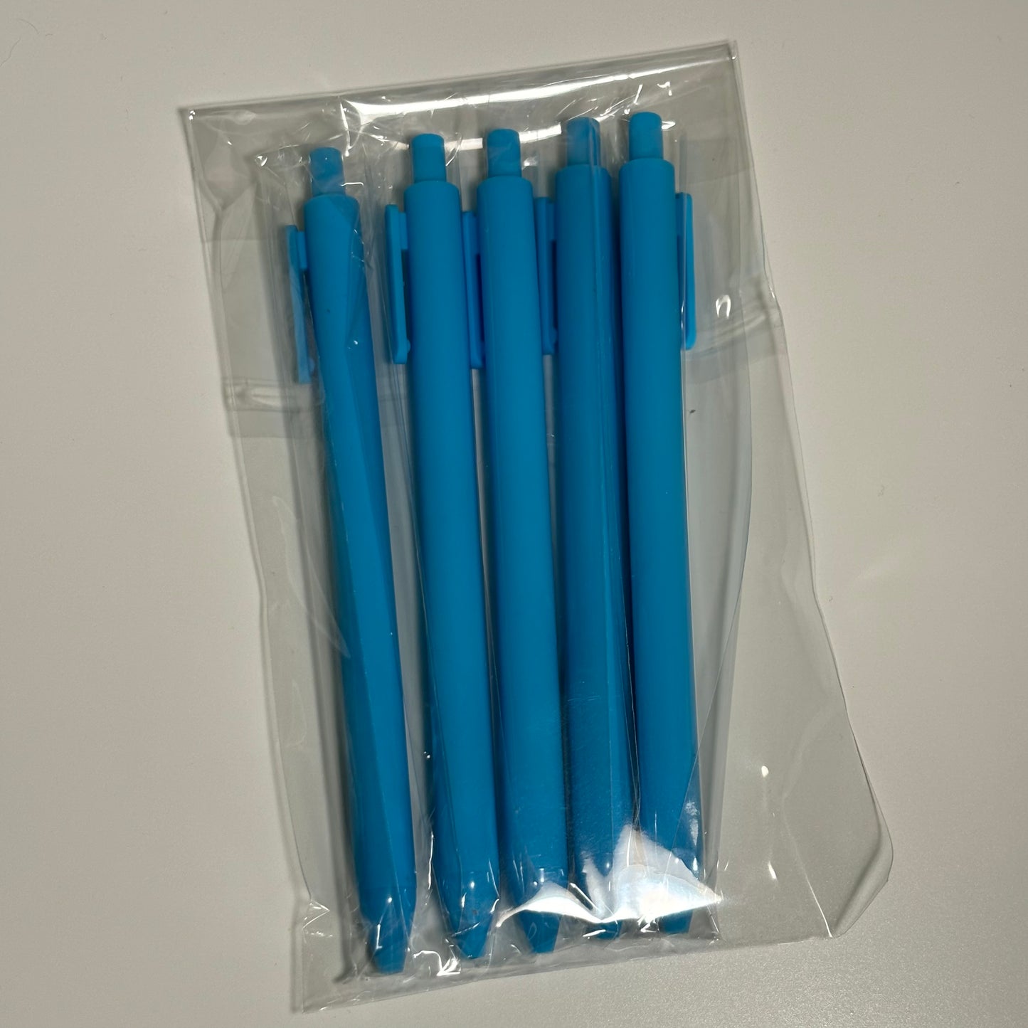 .Plastic Gel Pens - Read Description