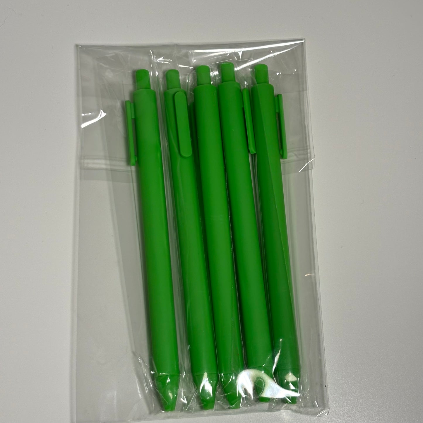 .Plastic Gel Pens - Read Description