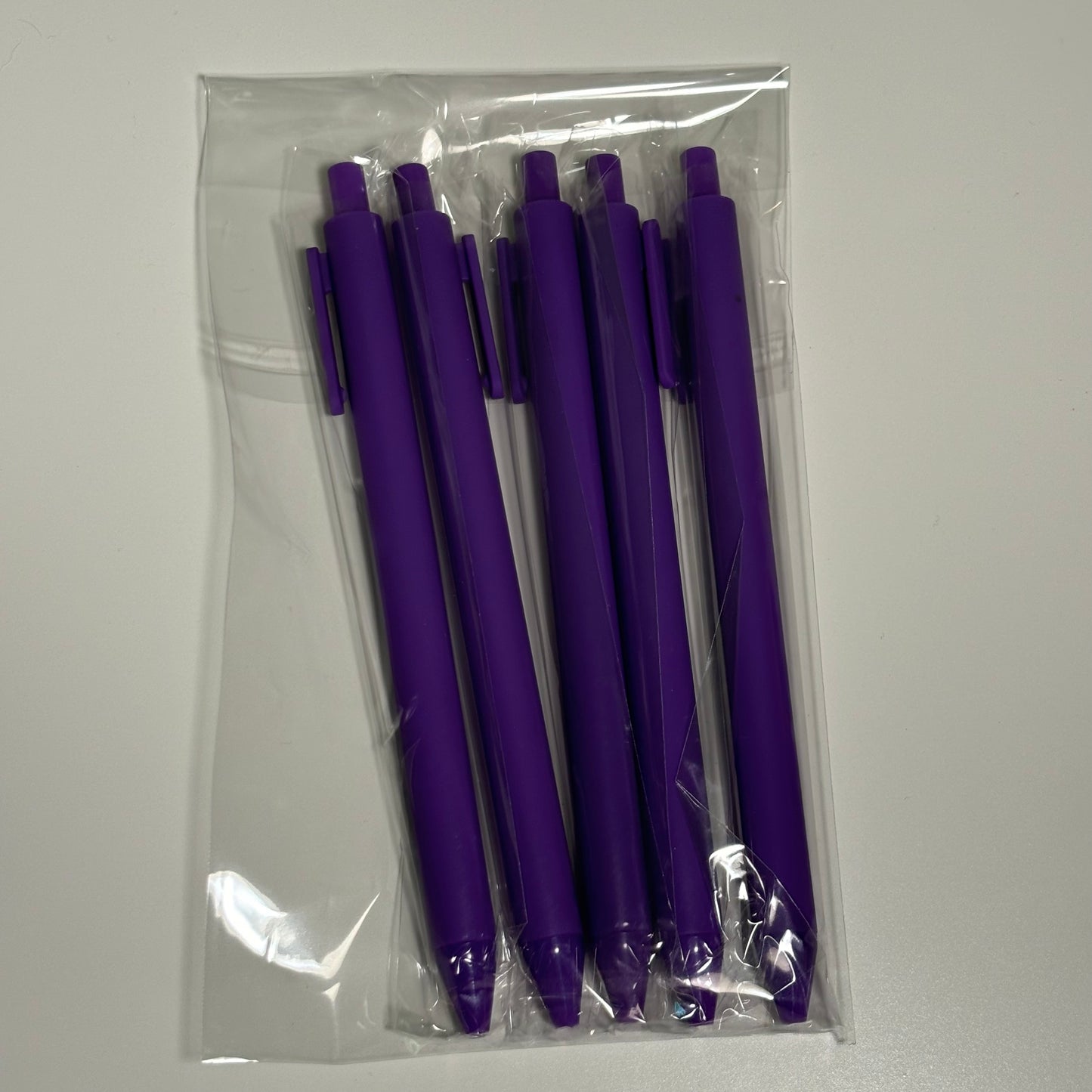 .Plastic Gel Pens - Read Description